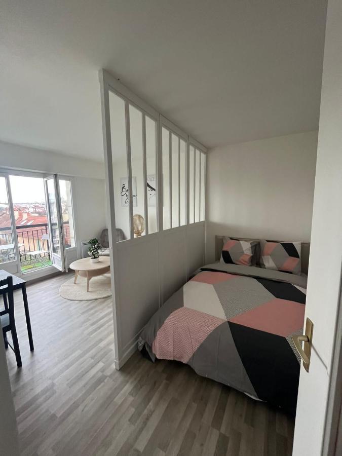 Апартаменты Lumineux Studio Avec Balcon / Cosy Flat With Balcony Вильжюиф Экстерьер фото